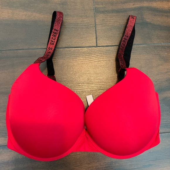 Victoria's Secret Other - Victoria's Secret Red T-Shirt Push Up Bra